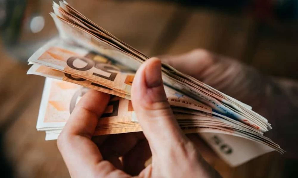 Επίδομα αδείας: Πότε πληρώνεται - Τι ισχύει για όσους είναι σε αναστολή